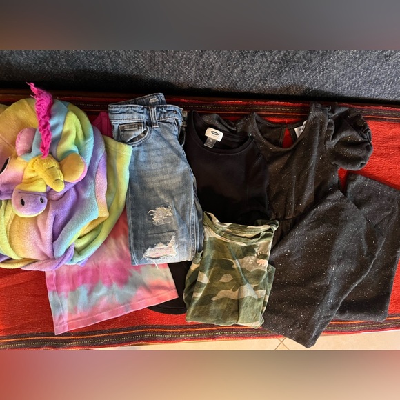 Old Navy Other - Girls size 6 LOT